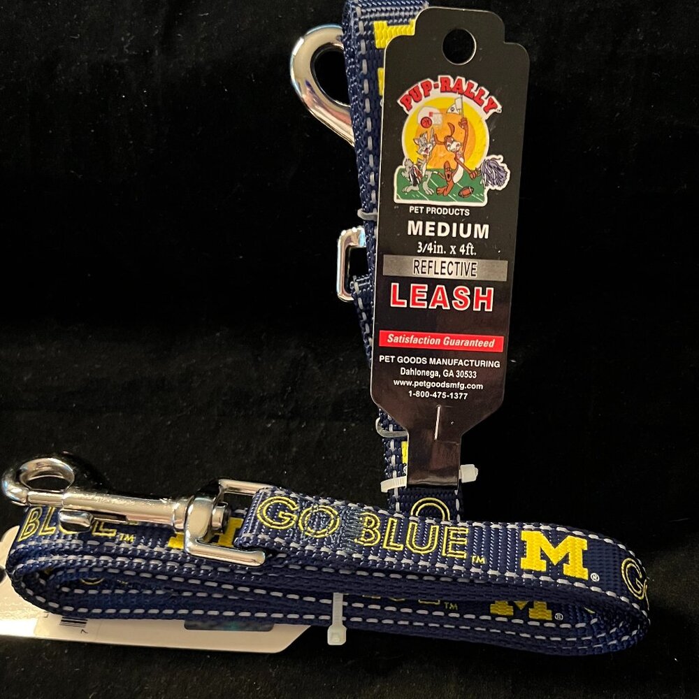 Pup Rally Michigan Wolverines Reflective Leash NWT